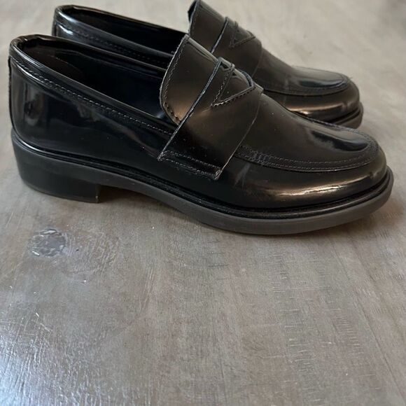 Steve Madden chunky, black patten loafers. - Picture 1 of 7